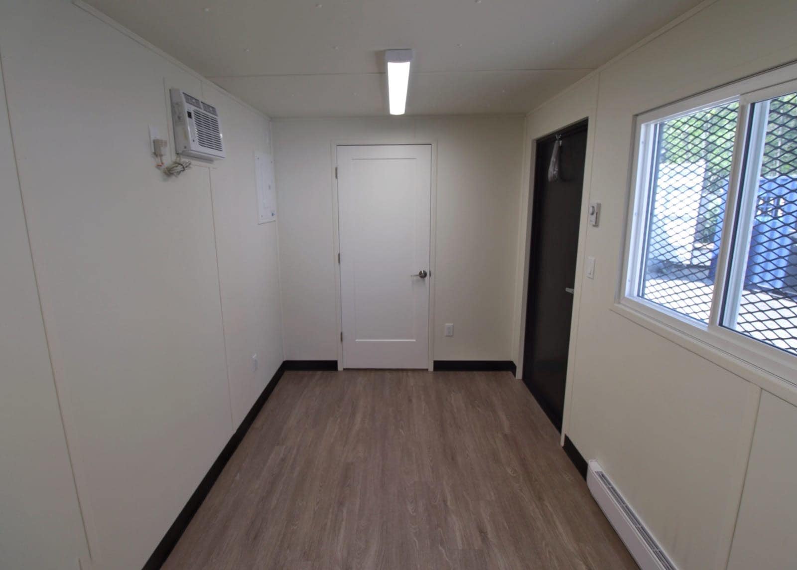 20&prime; Site office + Washroom - Backstorage Containers LLC