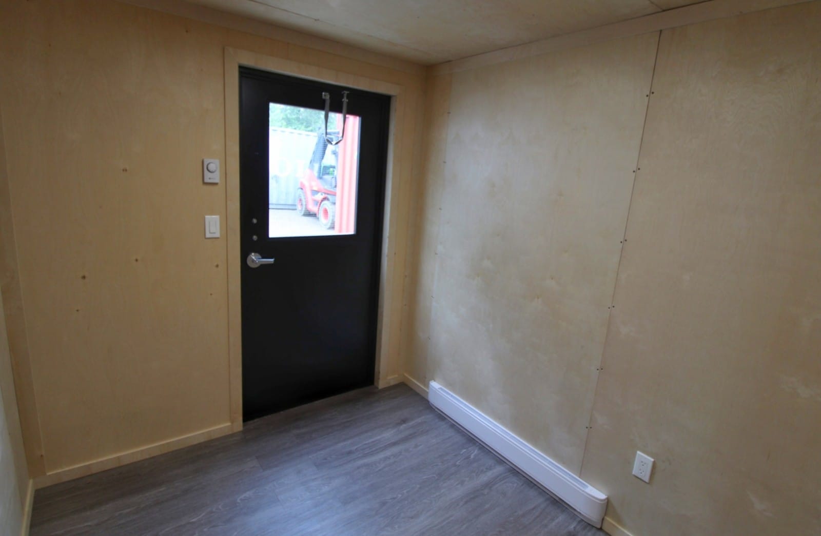 10&rsquo; Economy Office CUBE - Backstorage Containers LLC