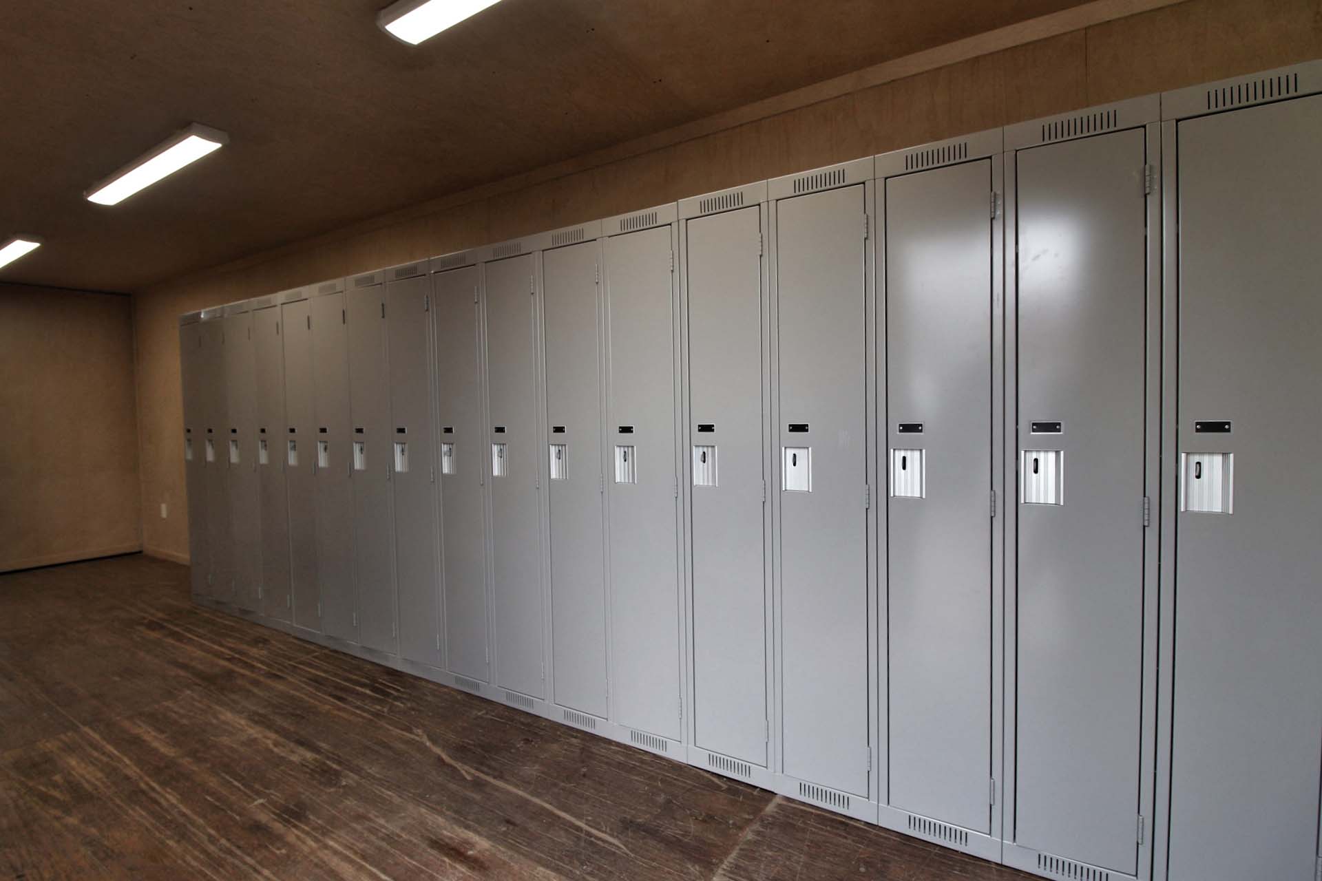 40&rsquo; Locker Room - Backstorage Containers LLC