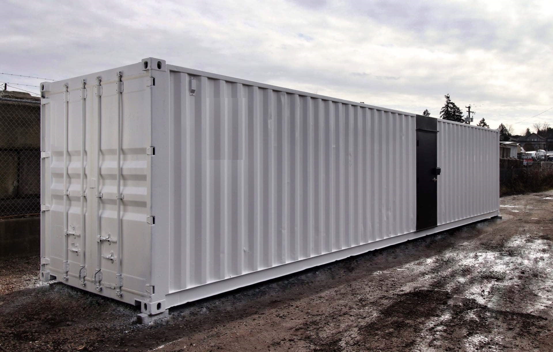 40&rsquo; Locker Room - Backstorage Containers LLC